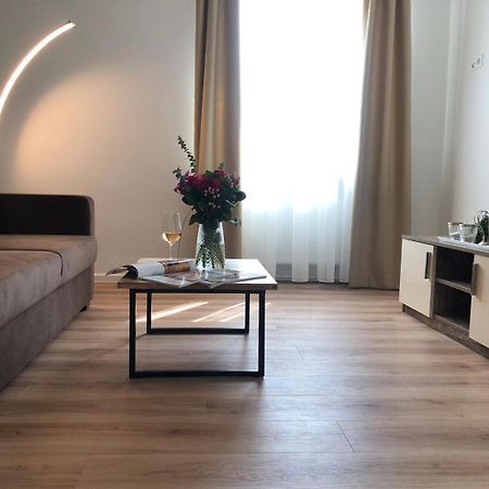 Apartments Schweizer Hof Баден-Баден Екстериор снимка