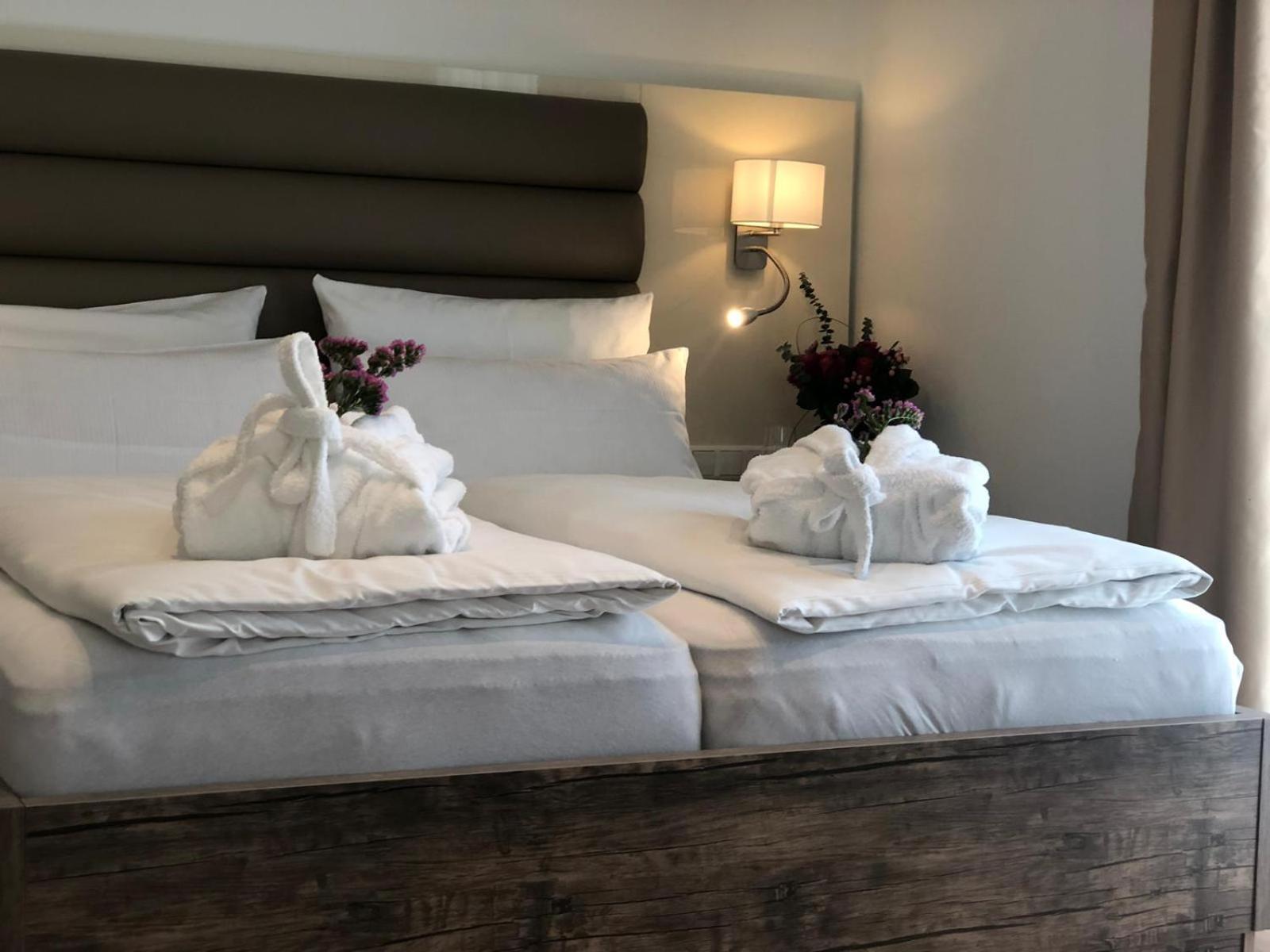 Apartments Schweizer Hof Баден-Баден Екстериор снимка