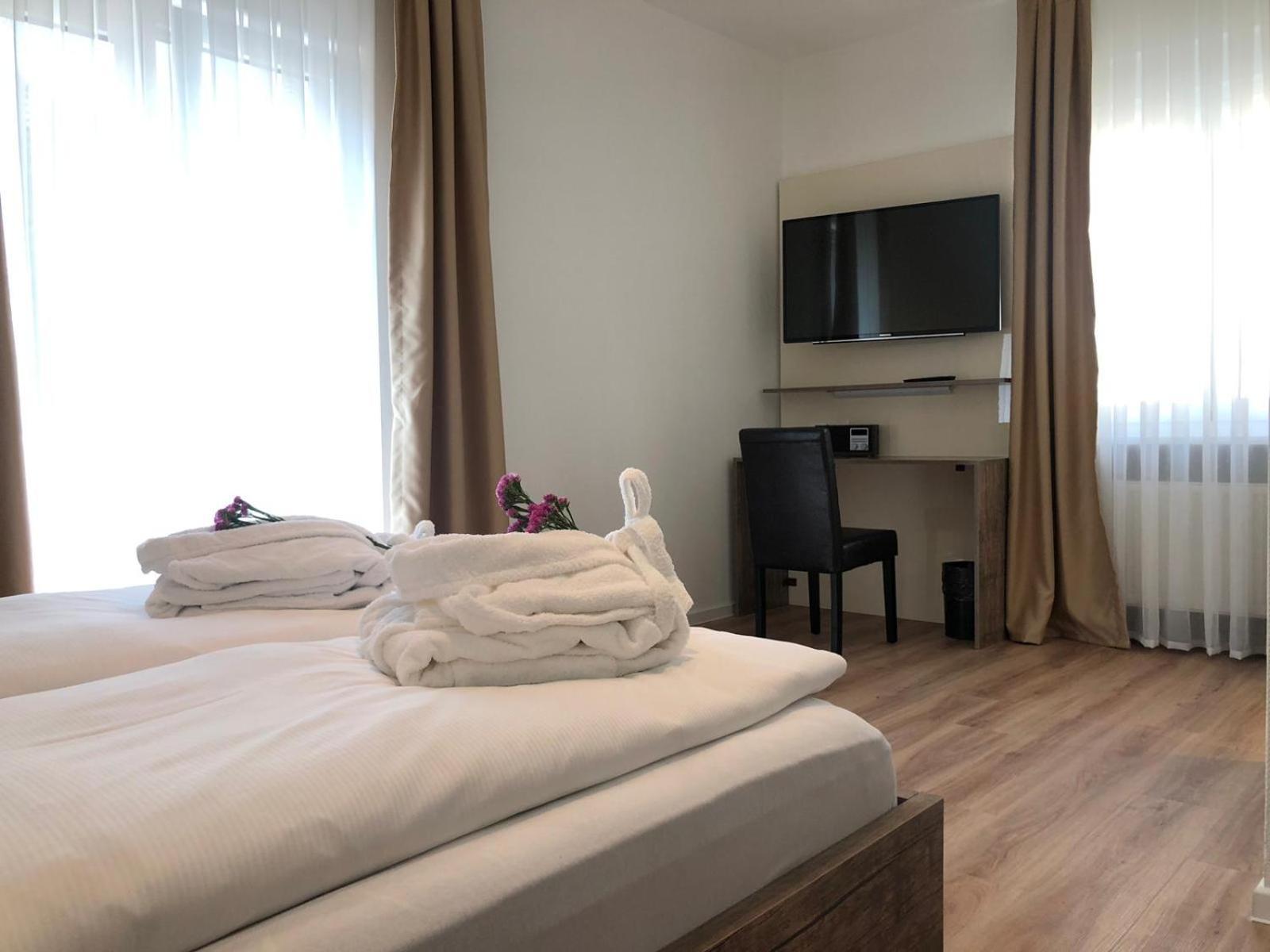 Apartments Schweizer Hof Баден-Баден Екстериор снимка
